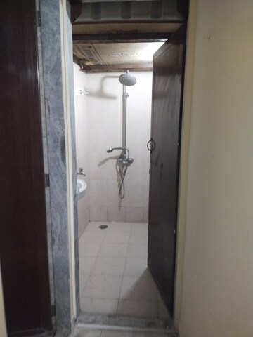 Bathroom in 1 BHK Apartment at Chembur – for Rent