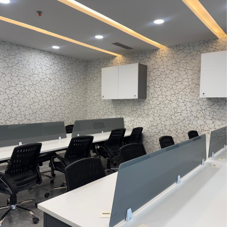 Team Area, alphathum Commercial Office Space 1700 Sq.Ft. In Sector 90 Noida 9302117