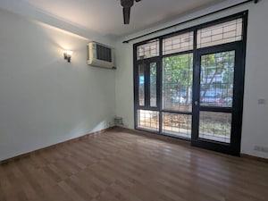 Room in 3 BHK Builder Floor at Ardee City, Sector 52 – for Sale