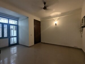 Room in 3 BHK Builder Floor at Ardee City, Sector 52 – for Sale