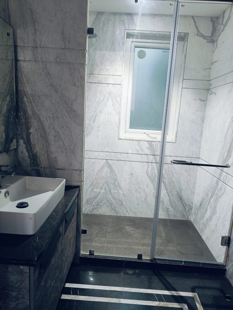 Attached Bathroom, greater kailash i 4 Bedroom 4000 Sq.Ft. Builder Floor In Greater Kailash I Delhi 9302145