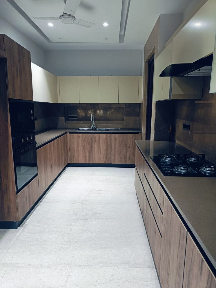 Kitchen, greater kailash i 4 Bedroom 4000 Sq.Ft. Builder Floor In Greater Kailash I Delhi 9302145
