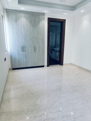 Room in 4 BHK Builder Floor at Greater Kailash I – for Rent