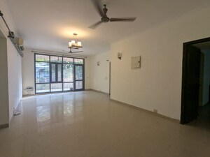 Room in 3 BHK Builder Floor at Ardee City, Sector 52 – for Sale