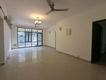Room in 3 BHK Builder Floor at Ardee City, Sector 52 – for Sale