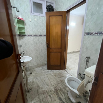 Bathroom in 2 BHK Builder Floor at Malviya Nagar – for Rent