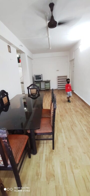 Team Area in 1 BHK Apartment at Powai – for Rent