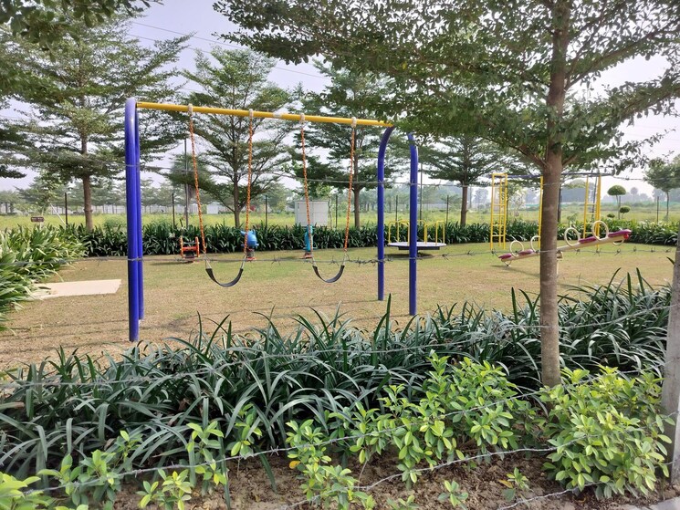 Garden, pintail-park-city  3500 Sq.Ft. Plot In Mastemau Lucknow 9302151