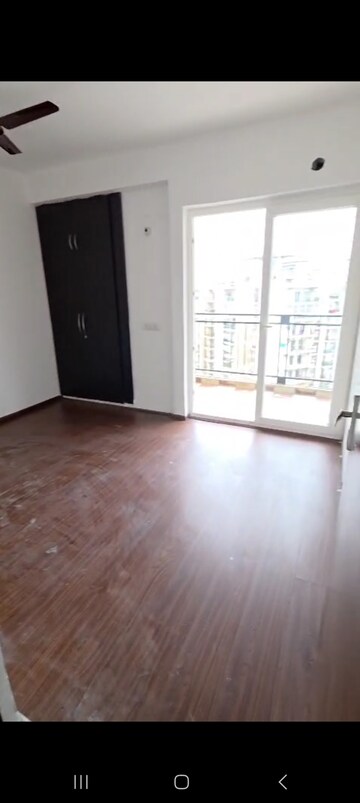 Room in 3 BHK Apartment at Casa Woodstock, Sector 16c Greater Noida – for Sale