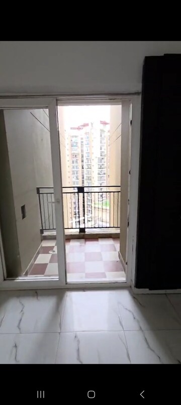 Room in 3 BHK Apartment at Casa Woodstock, Sector 16c Greater Noida – for Sale