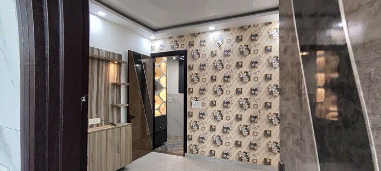 Room, bhagwati vihar 2 Bedroom 80 Sq.Yd. Builder Floor In Bhagwati Vihar Delhi 9302159