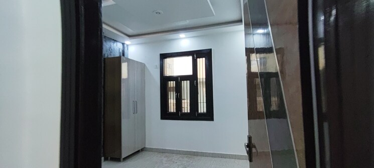 Room, bhagwati vihar 2 Bedroom 80 Sq.Yd. Builder Floor In Bhagwati Vihar Delhi 9302159