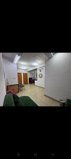 Bedroom in 3 BHK Apartment at Hazratganj – for Rent