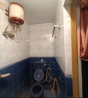 Bathroom in 2 BHK Villa at Indira Nagar – for Rent