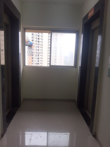 Room in 1.5 BHK Apartment at Mehta Amrut Shrishti, Bhandup West – for Rent
