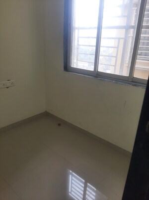 Room in 1.5 BHK Apartment at Mehta Amrut Shrishti, Bhandup West – for Rent