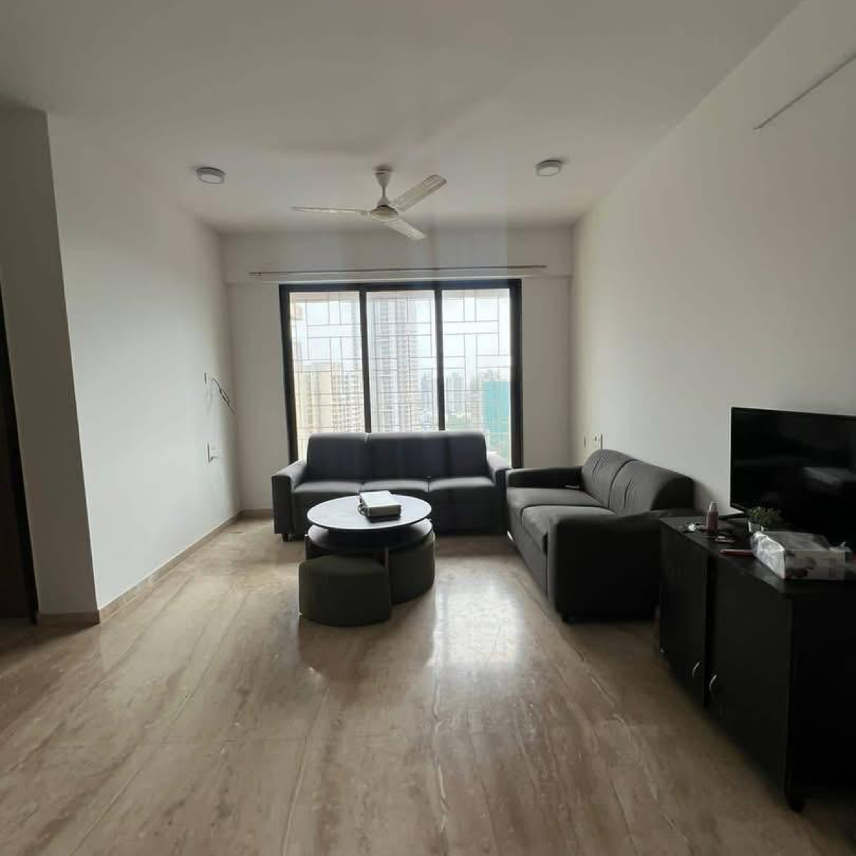 2 BHK + Pooja Room Apartment For Rent in Laxmi Tower Bandra East