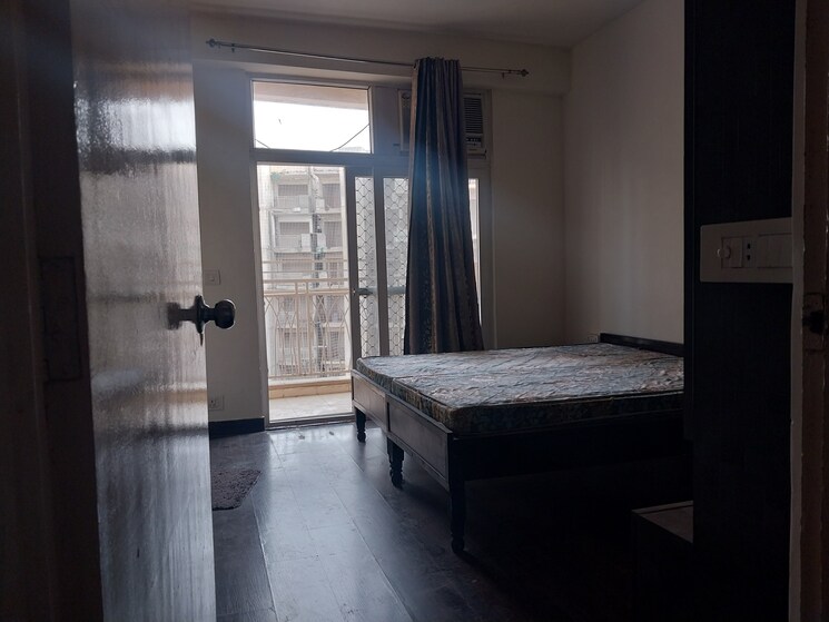 Living Room, mahagun-mywoods 3 Bedroom 1520 Sq.Ft. Apartment In Sector 16c Greater Noida Greater Noida 9302198