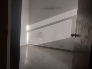 Room in 2 BHK Apartment at Gaur City-2, Gaur City 2 – for Rent