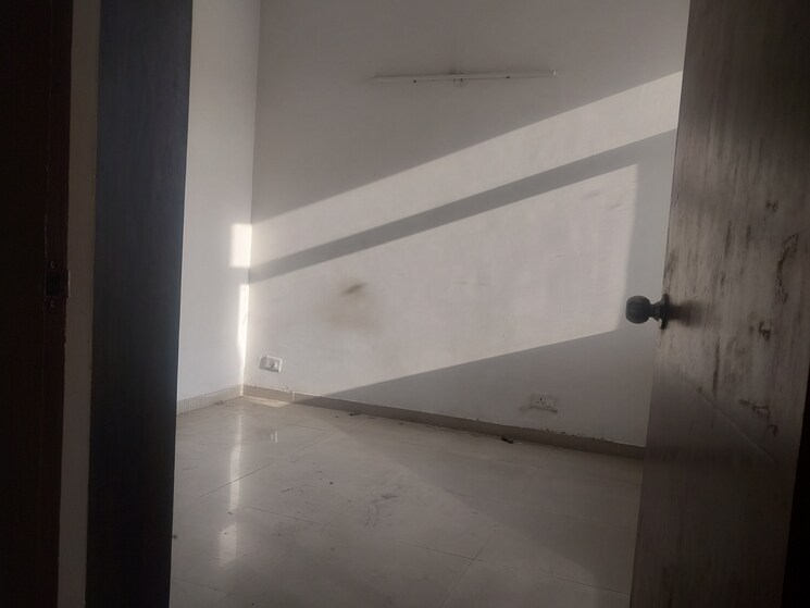 Room, mahagun-mywoods 2 Bedroom 593 Sq.Ft. Apartment In Sector 16c Greater Noida Greater Noida 9302200