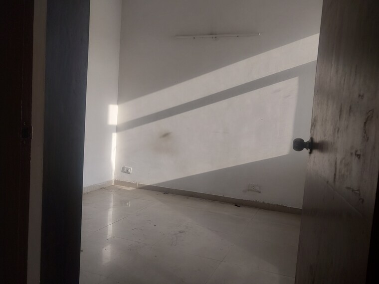 Room, gaur-city-2 2 Bedroom 935 Sq.Ft. Apartment In Gaur City 2 Greater Noida 9302200