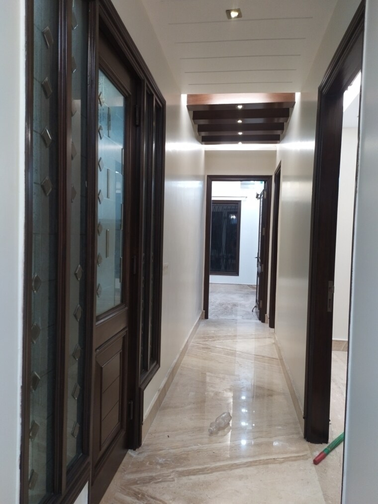 undefined, chittaranjan park 3 Bedroom 2300 Sq.Ft. Builder Floor In Chittaranjan Park Delhi 9302212