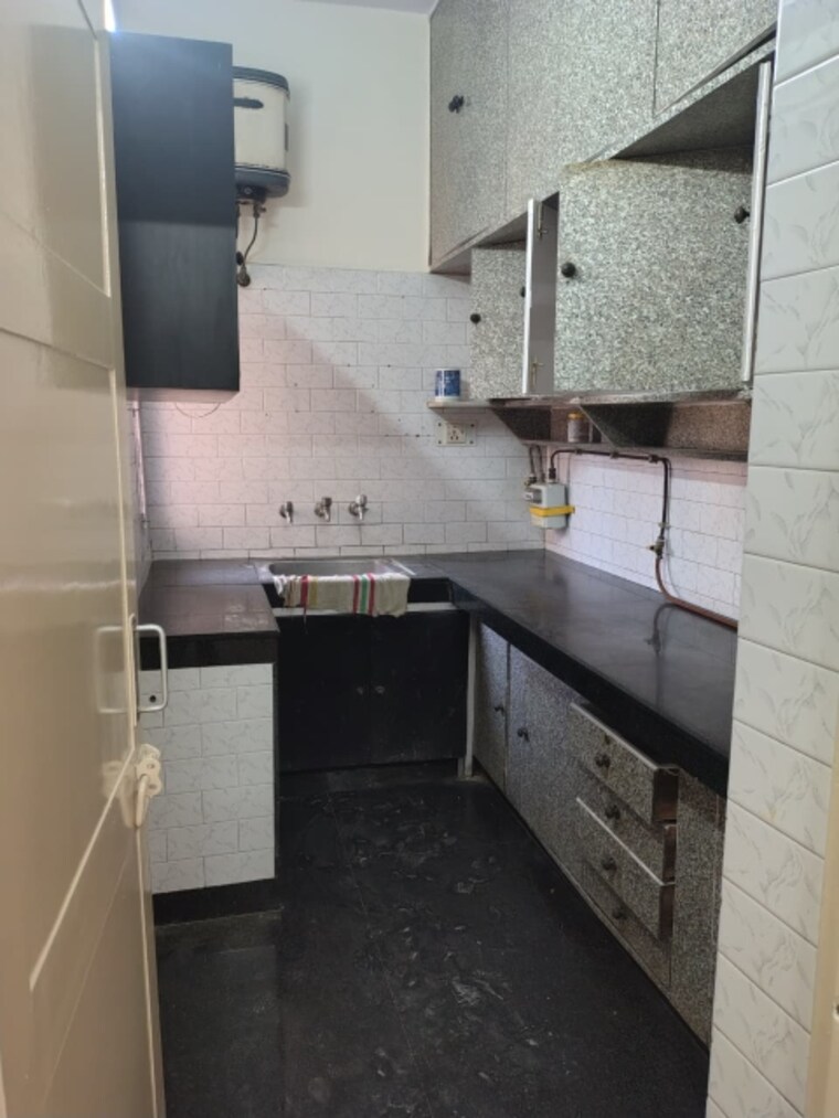 Kitchen, kalkaji 2.5 Bedroom 1300 Sq.Ft. Builder Floor In Kalkaji Delhi 9302217
