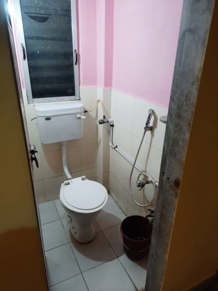 Bathroom, kalyan west 2 Bedroom 800 Sq.Ft. Apartment In Kalyan West Thane 9302218