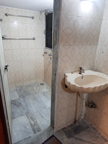 Bathroom in 2 BHK Apartment at Kalyan West – for Rent