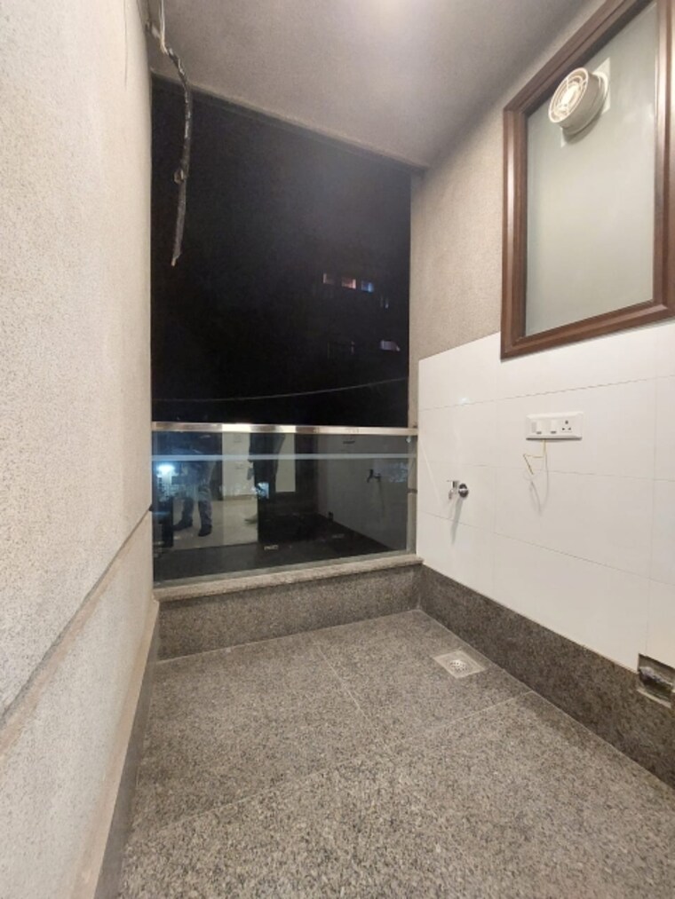 Balcony, kalkaji 2 Bedroom 900 Sq.Ft. Builder Floor In Kalkaji Delhi 9302230