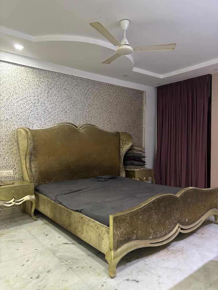 Bedroom, greater kailash ii 3 Bedroom 300 Sq.Yd. Builder Floor In Greater Kailash ii Delhi 9302270