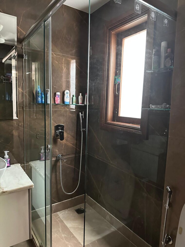 Bathroom, shivalik colony 3 Bedroom 1850 Sq.Ft. Builder Floor In Shivalik Colony Delhi 9302274