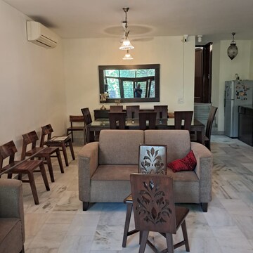 3 BHK Builder Floor For Rent in Gulmohar Park