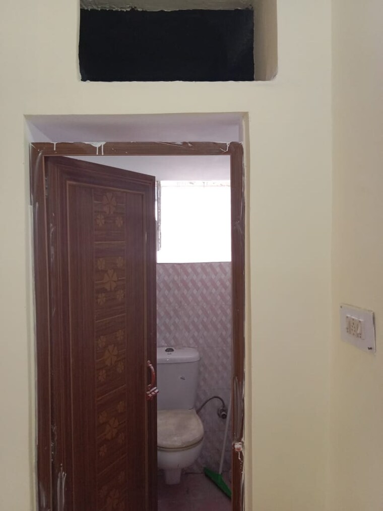 Bathroom, mukundapur 2 Bedroom 720 Sq.Ft. Apartment In Mukundapur Kolkata 9302318