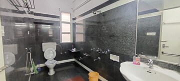 Team Area in 1 BHK Apartment at Sunita Apartment, Peddar Road – for Rent
