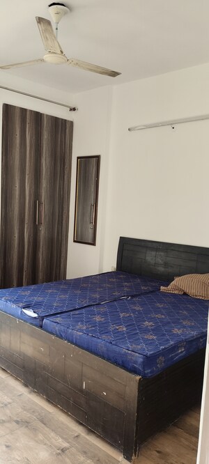 Bedroom in 1 BHK Apartment at Zeta I Greater Noida – for Rent