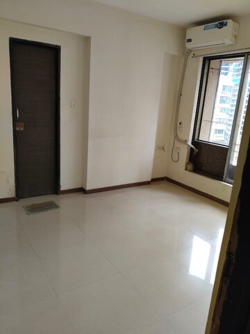 Master Bedroom in 3 BHK Apartment at Symphony Towers Kandivali West, Kandivali West – for Rent