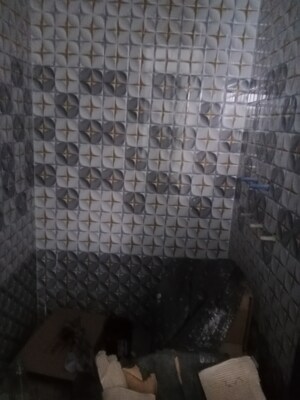 Bathroom in 1.5 BHK Builder Floor at Sector 18 – for Rent