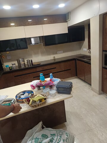 Furnished Amenities in 3 BHK Apartment at Puru Apartments, Rohini Sector 13 – for Rent