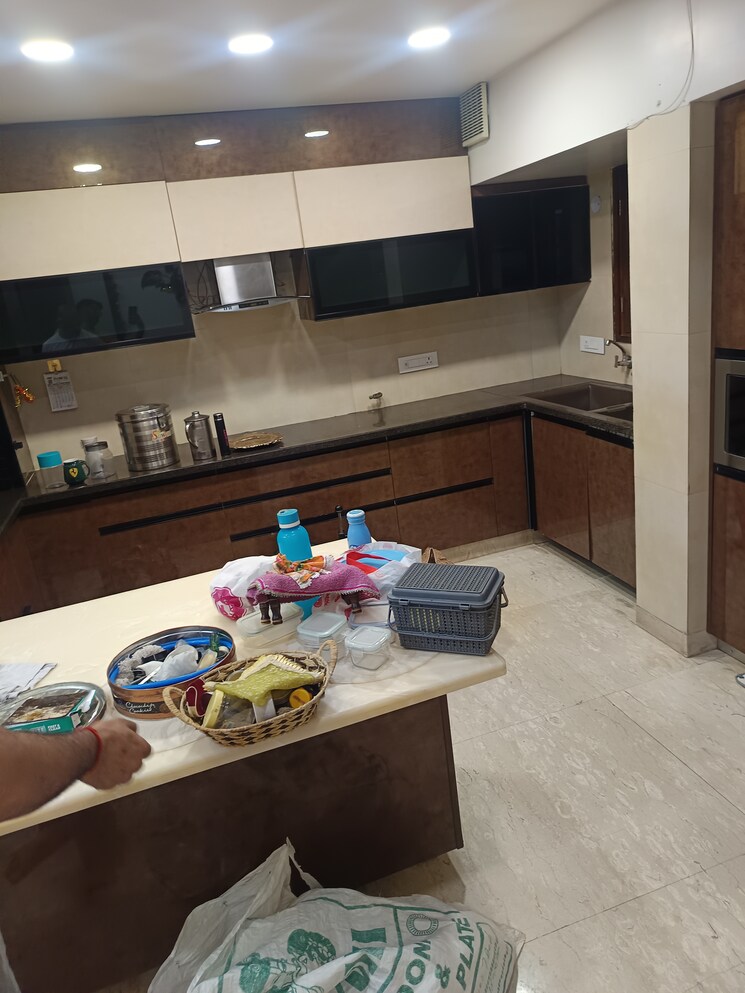 undefined, puru-apartments 3 Bedroom 1500 Sq.Ft. Apartment In Rohini Sector 13 Delhi 9302355