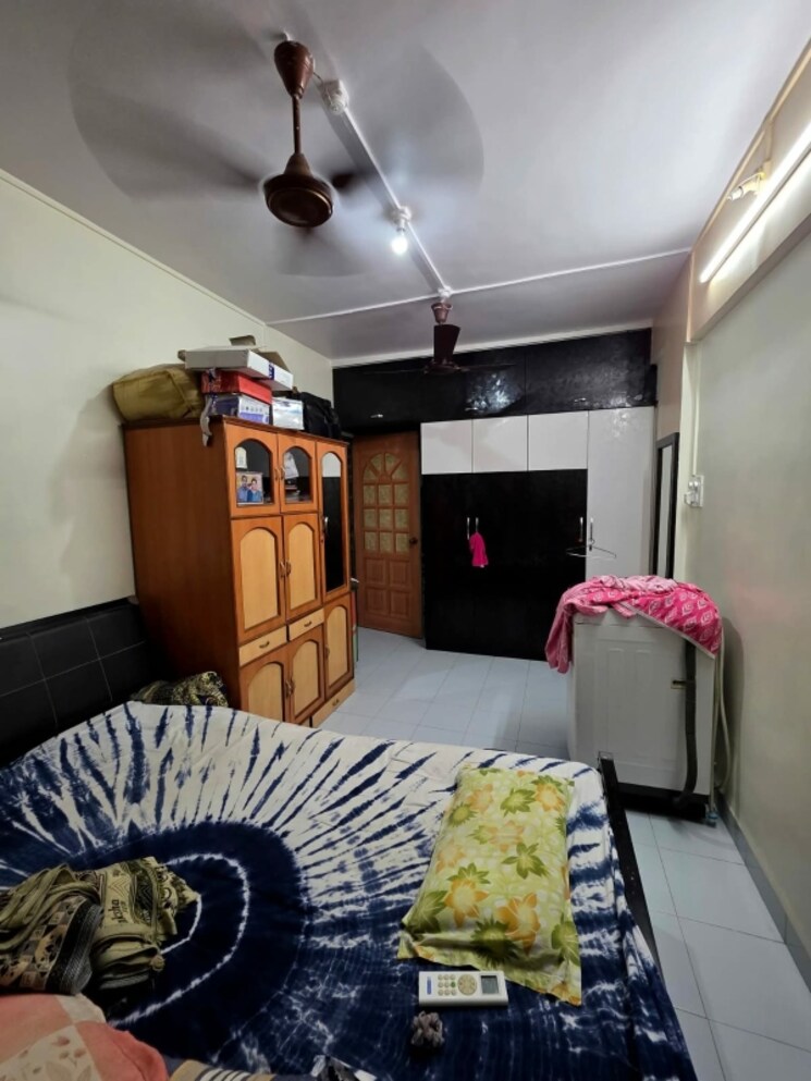 Bedroom, dombivli east 1 Bedroom 560 Sq.Ft. Apartment In Dombivli East Thane 9302369