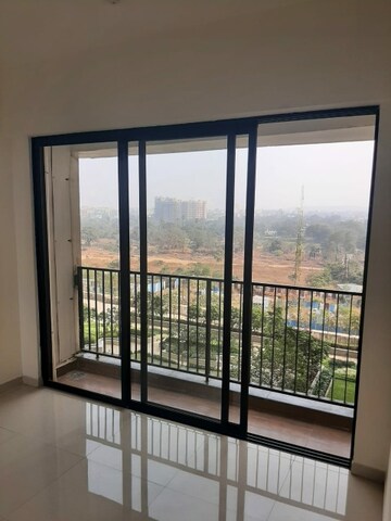 Room in 3 BHK Apartment at Runwal Gardens, Dombivli East – for Rent