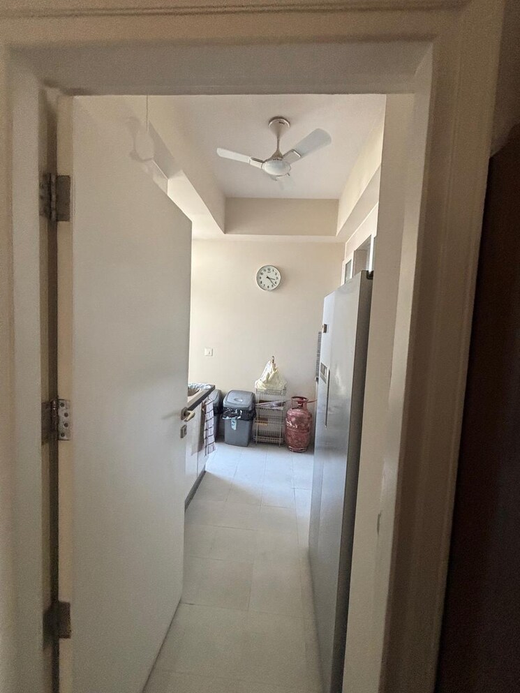 Bathroom, dlf-the-ultima 3.5 Bedroom 2183 Sq.Ft. Apartment In Sector 81 Gurgaon 9302374