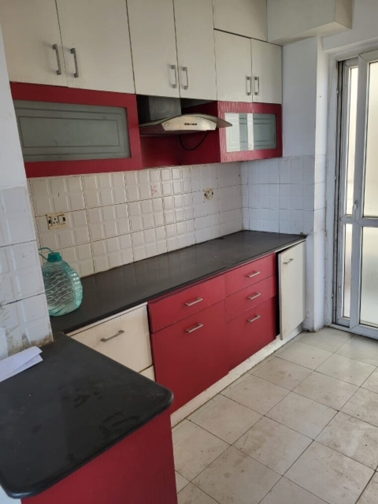 Kitchen, bptp-the-resort 3 Bedroom 2019 Sq.Ft. Apartment In Sector 75 Faridabad 9302380