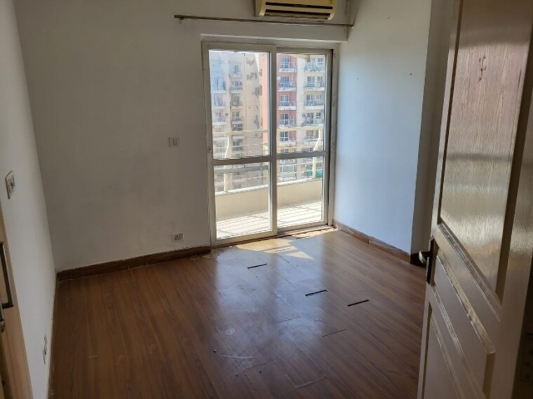 Room, bptp-the-resort 3 Bedroom 2019 Sq.Ft. Apartment In Sector 75 Faridabad 9302380