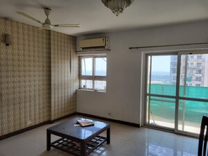 Room in 3 BHK Apartment at BPTP The Resort, Sector 75 – for Rent