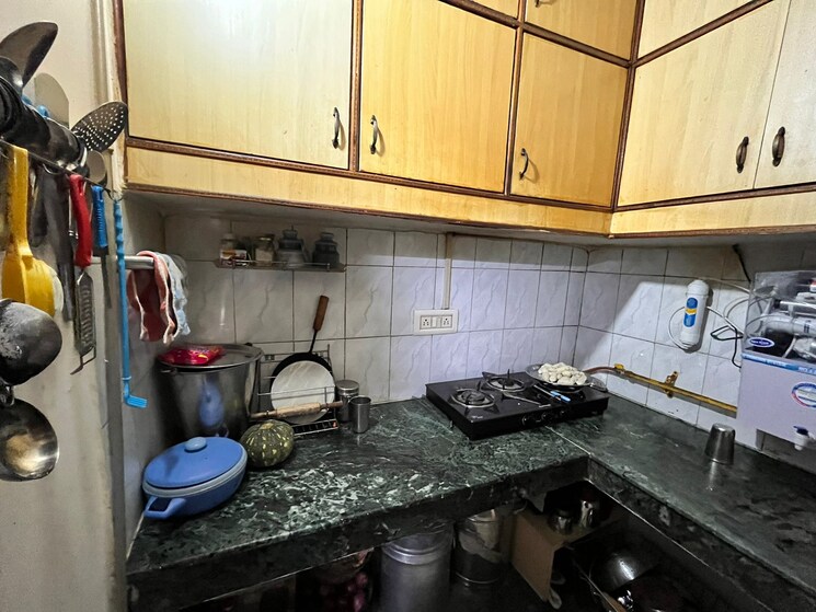 Kitchen, pandav nagar 2.5 Bedroom 520 Sq.Ft. Builder Floor In Pandav Nagar Delhi 9302410