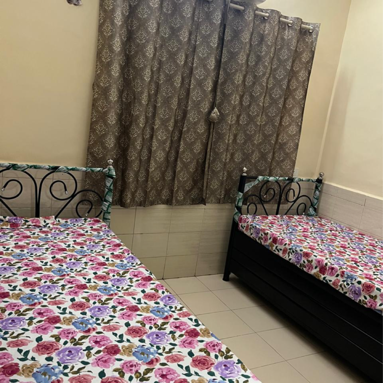 Bedroom, thane west Pg For Boys In Thane West 9302437
