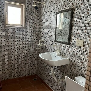 Bathroom in 3 BHK Apartment at Parsvnath Prestige, Sector 93a – for Rent