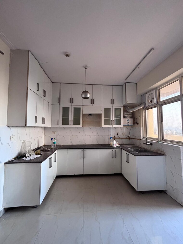 Kitchen, supertech-34-pavilion 3 Bedroom 1750 Sq.Ft. Apartment In Sector 34 Noida 9302481